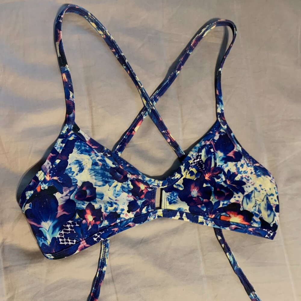 Jolyn Bikini Top - Irises